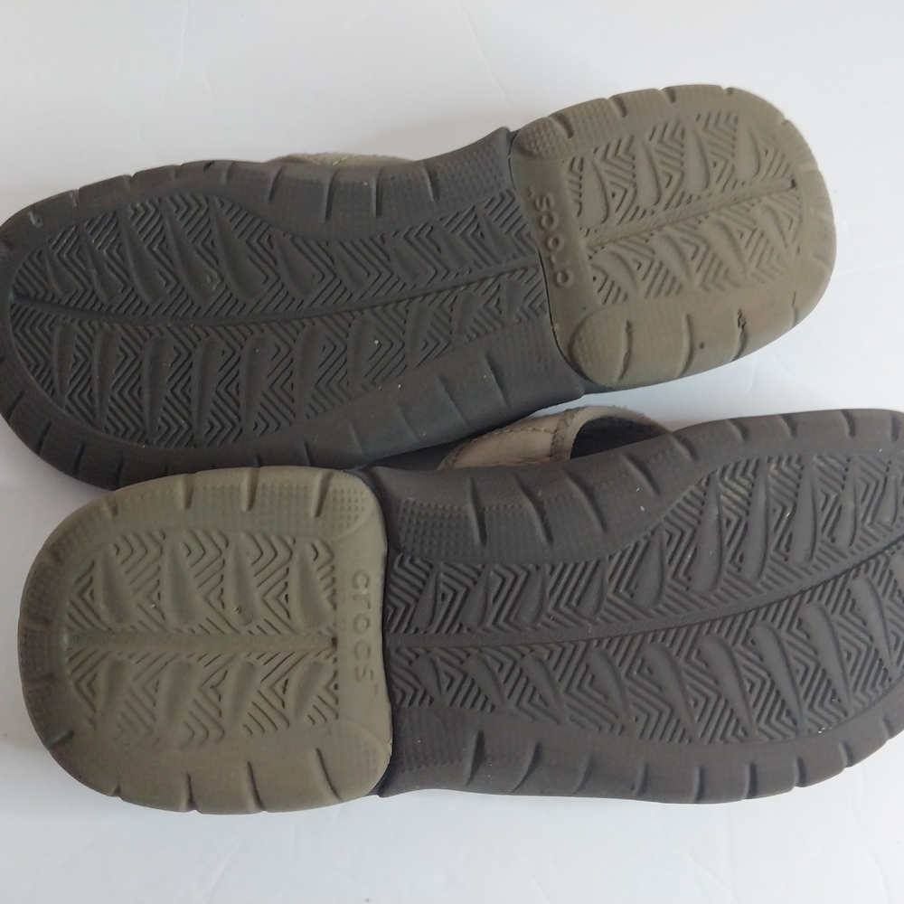 CROCS Size M 13 Men’s Brown Comfort Flip Flops - Picture 4 of 6